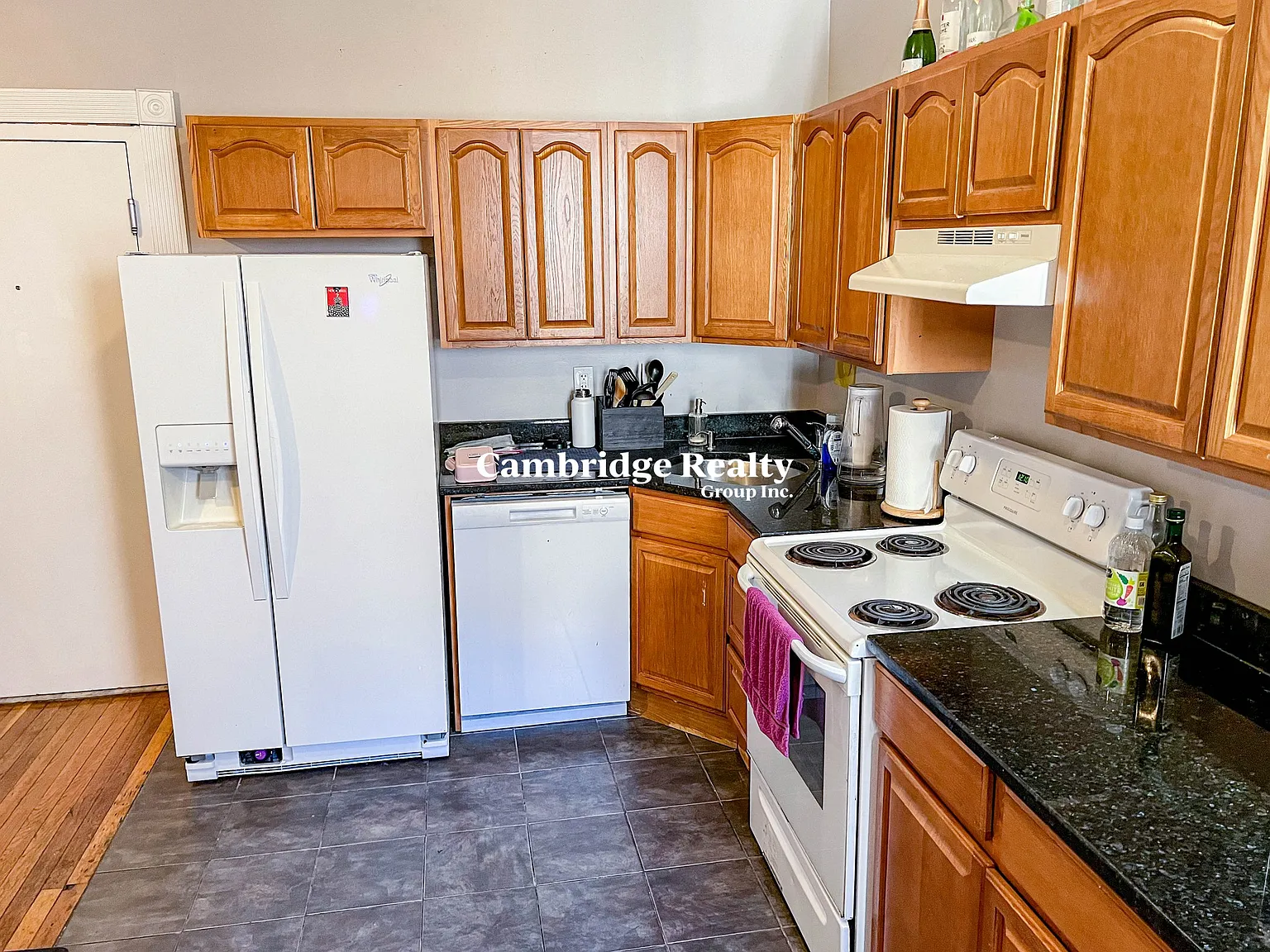 4 bed, 1.0 bath, $4,600 — Photo 3