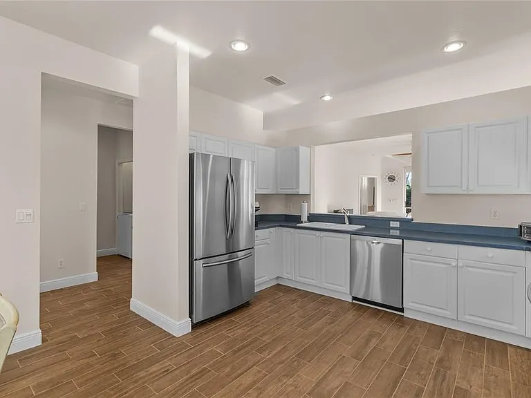 1937 Scarlett Ave — Photo 12