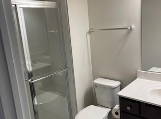 18237 Summit Pointe Dr, Triangle, VA 22172