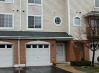 209 E Parallel St #3B, Palatine, IL 60067