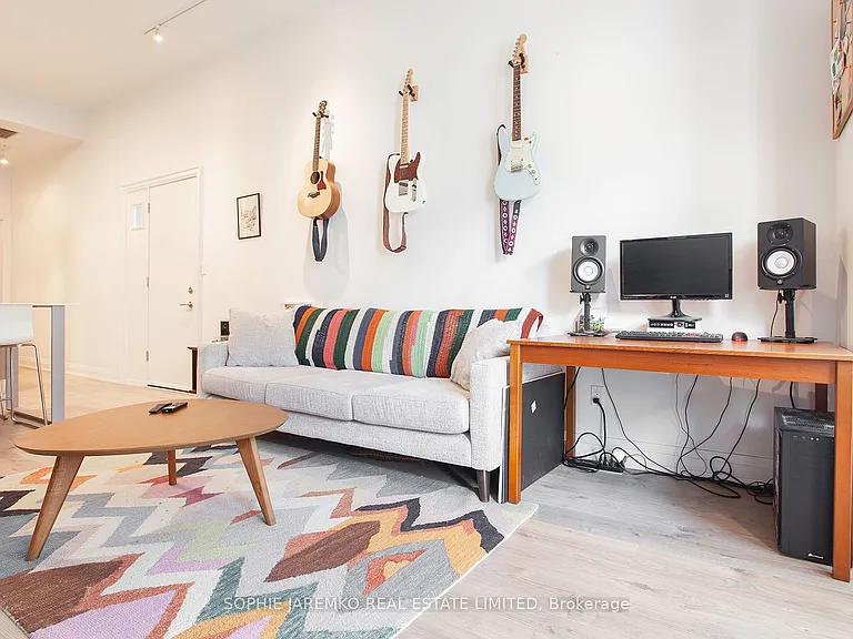 165 Carlton St #1 — Photo 7
