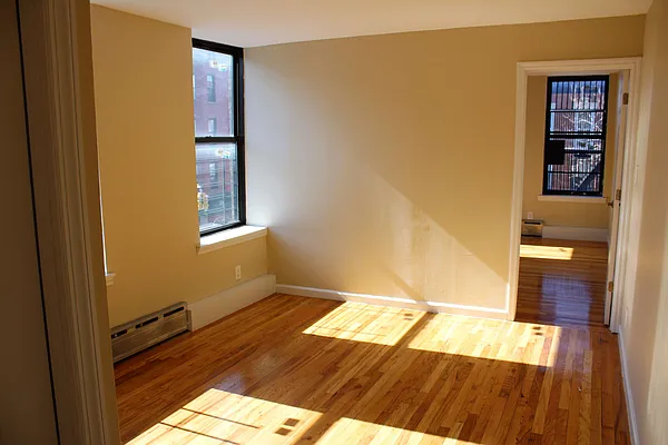 Rented by Luxor Homes & Investment Realty | media 31