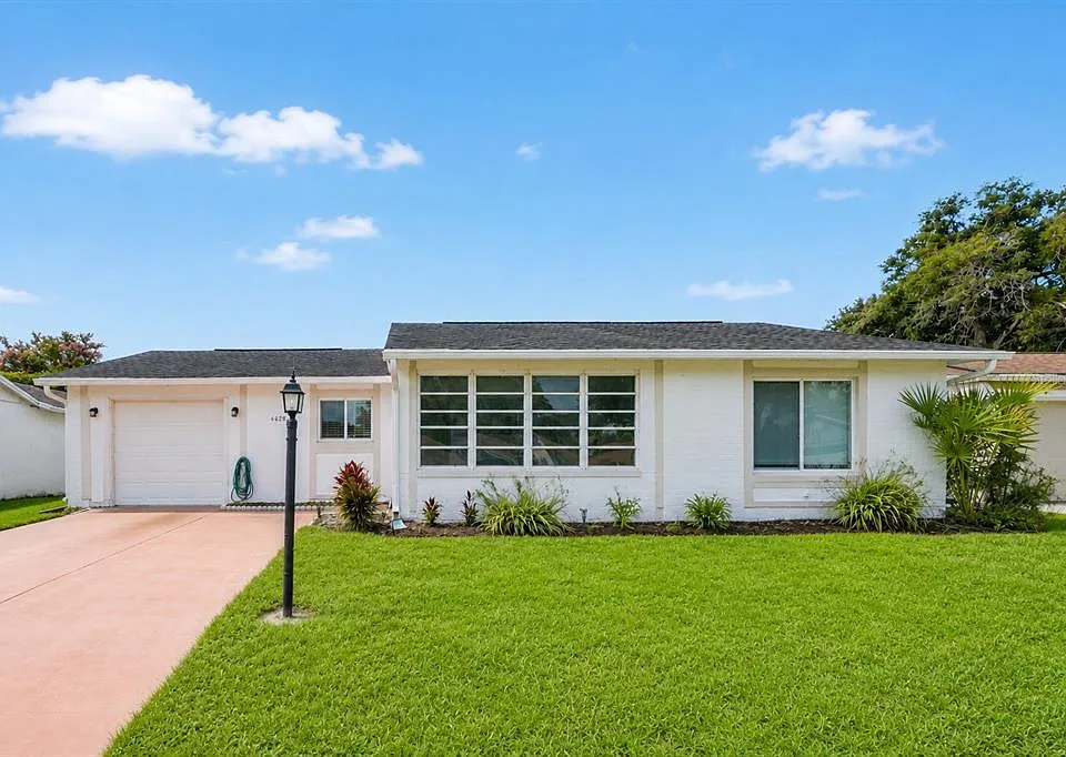 4826 Loretta Ln