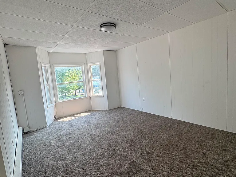 509 E Center St — Photo 7