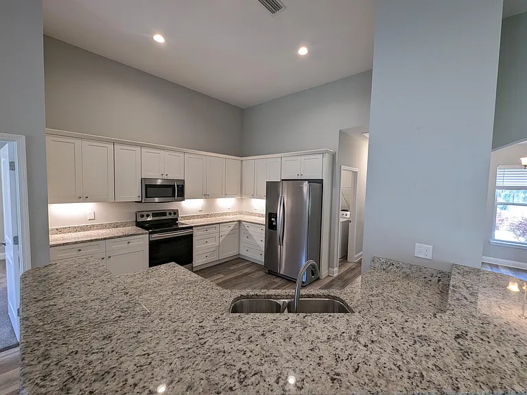 3135 Hickory St — Photo 7