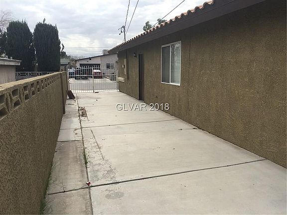 4th image of 4480 E Chicago Ave