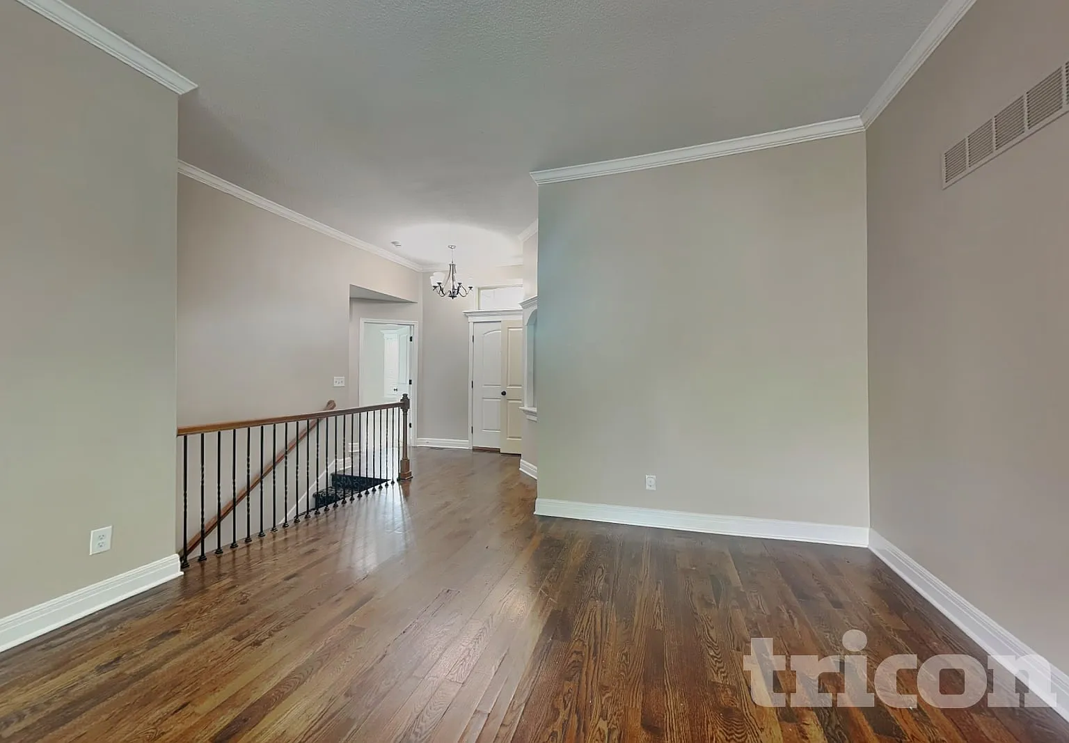 6826 N Pontiac Ave Kansas City MO — Photo 2