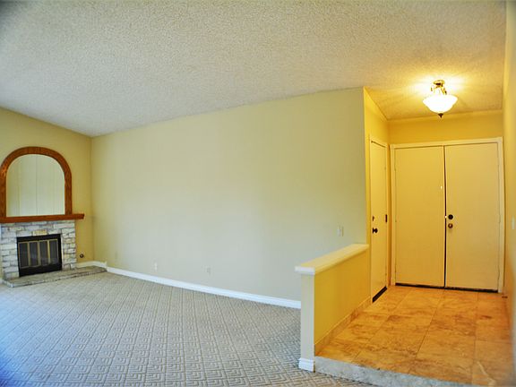 4th image of 28161 War Admiral St