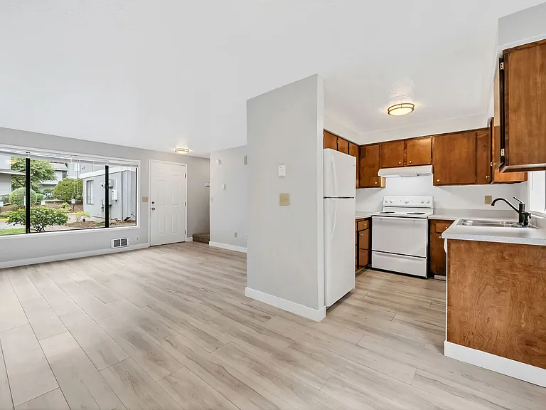Terra Tempo Condominiums — Photo 17