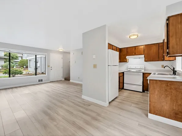 Terra Tempo Condominiums, 901-981 SE Ford St #955, McMinnville, OR 97128