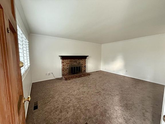 2nd image of 495 Olson Ct