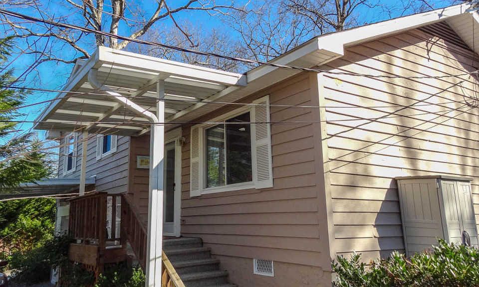 1st image of 420 Lupton Dr