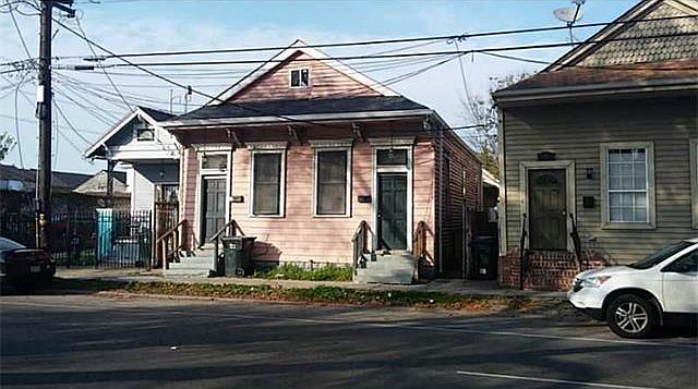 1st image of 2909-11 Orleans Ave