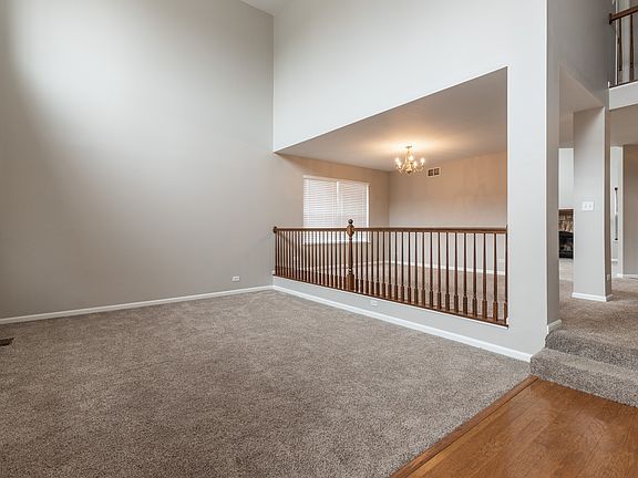 2nd image of 1143 Chesterfield Ln