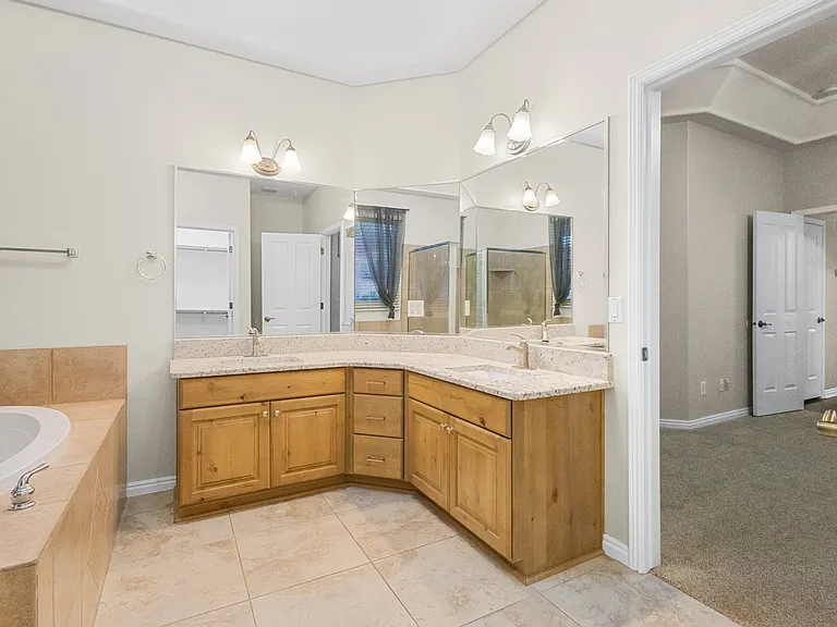 1590 N Sonoran Dr — Photo 9