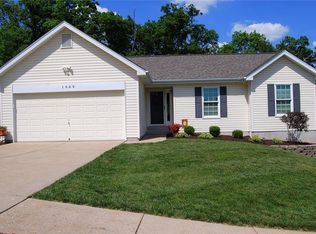 1069 Big Sky Dr, Fenton, MO