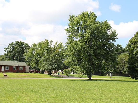5th image of 1054 Veterans Pkwy