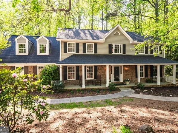 2685 Hearthstone Cir, Marietta, GA 30062