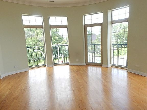 3rd image of 6419 W Touhy Ave APT 4F