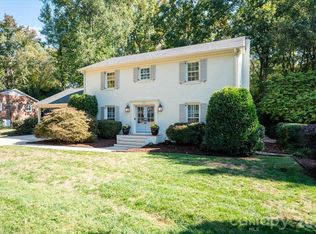 1312 Redcoat Dr, Charlotte, NC 28211