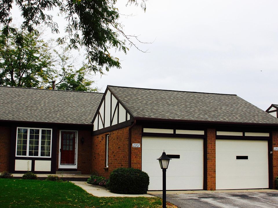 1st image of 2207 Radcliff Cir SE #93