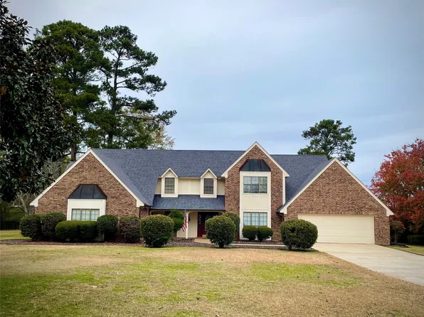 906 Edgewood Dr, Homer, LA 71040