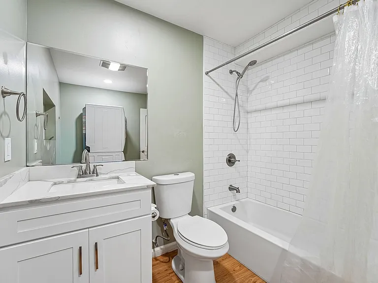 21567 Starrett Hill Dr — Photo 37