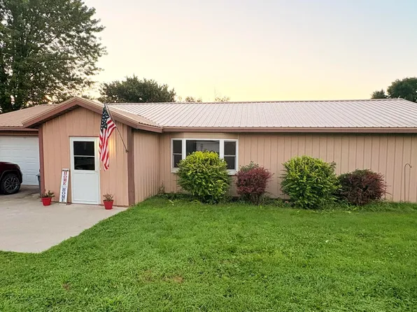 210 Main Ave, Gary, SD 57237