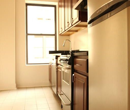 2nd image of 618 W 164th St APT 43