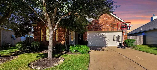 19230 Mustang Pointe Ln Photo 1