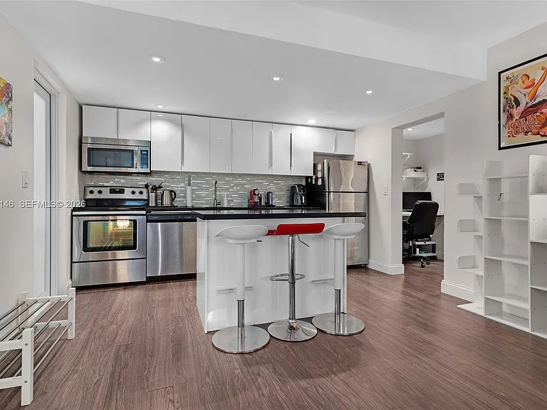 1117 Meridian Ave #5 — Photo 16