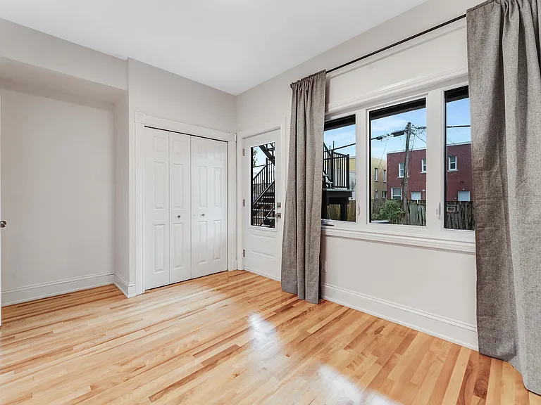 288 Arlington Ave — Photo 6