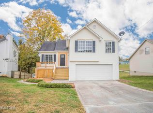 1804 Knoll Top Ct, Knoxville, TN 37932