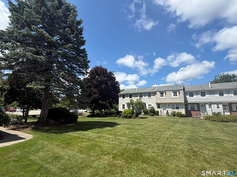 142 E Gate Ln #142 — Photo 17