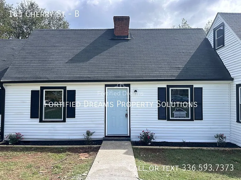 165 Cherry Ln #B — Photo 15