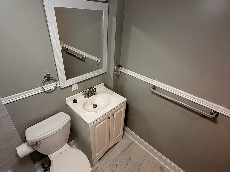 1710 Saint Louis Ave — Photo 8