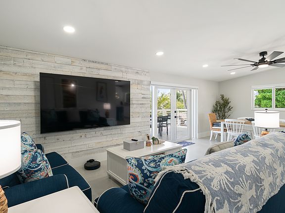 4th image of 186 Biscayne Blvd