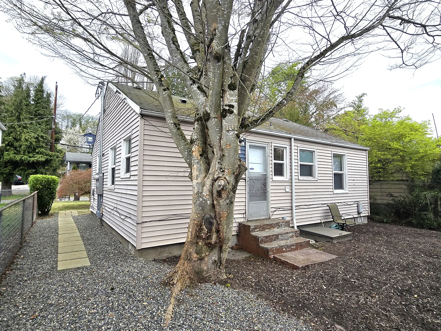 2 bed, 770 sqft, $2,450 — Photo 4