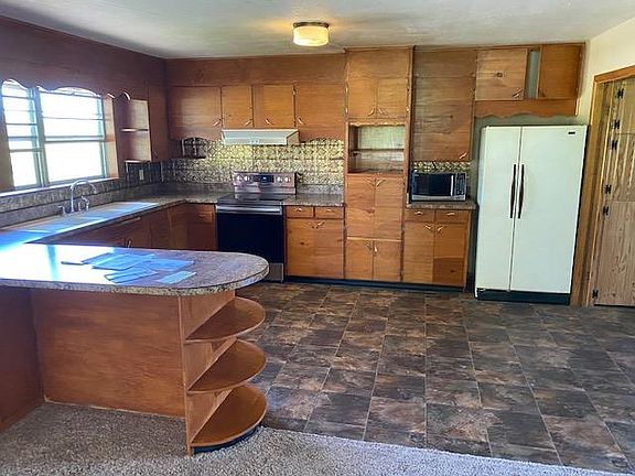 5th image of 3680 SE 110th St