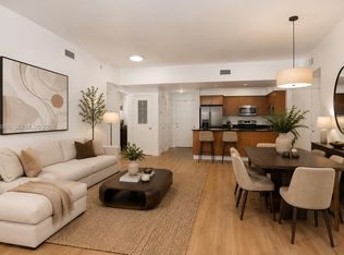 4100 Salzedo St APT 518, Coral Gables, FL 33146
