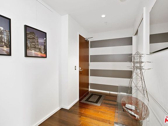4th image of 1155 S Grand Ave APT 324