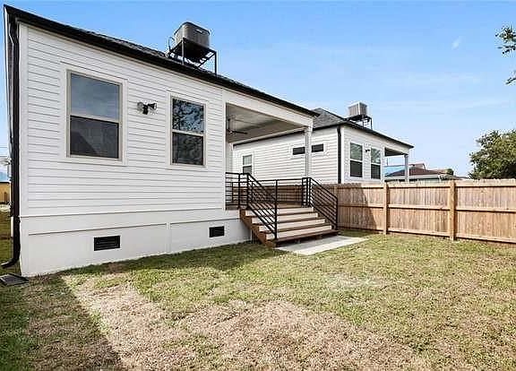 5th image of 4111 Jumonville St