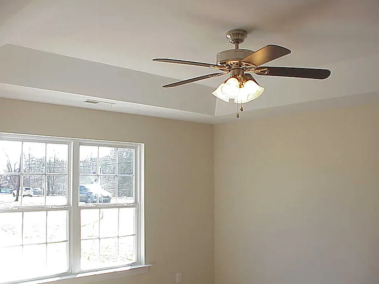 10 Katie Dr — Photo 4