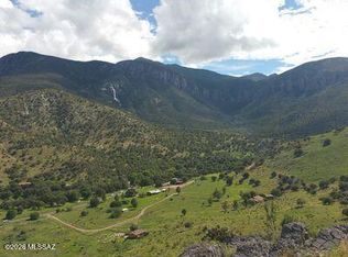 S Emerald Falls Dr, Hereford, AZ 85615