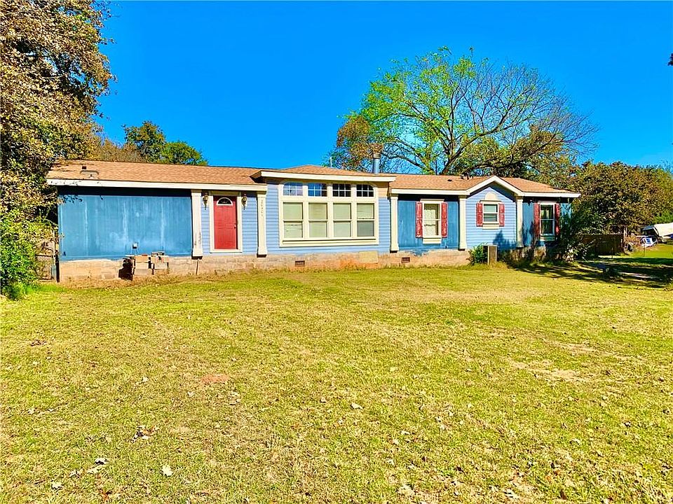 1st image of 20401 SE 93rd St