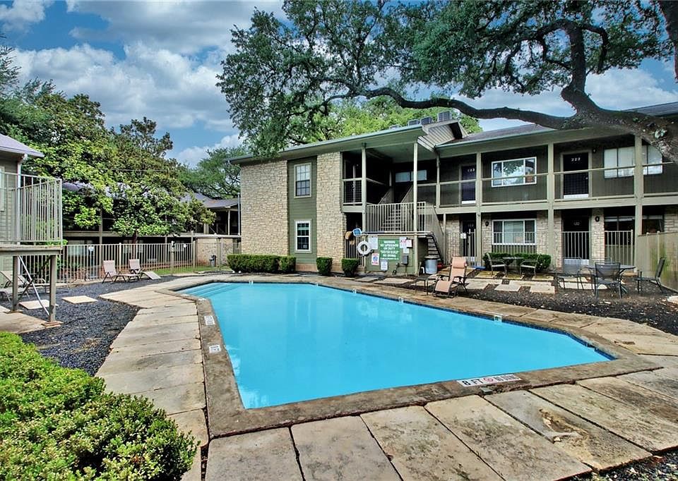 1st image of 2303 E Side Dr APT 208