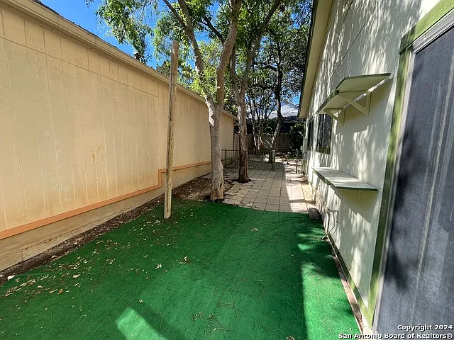 7339 Hunters Land — Photo 28
