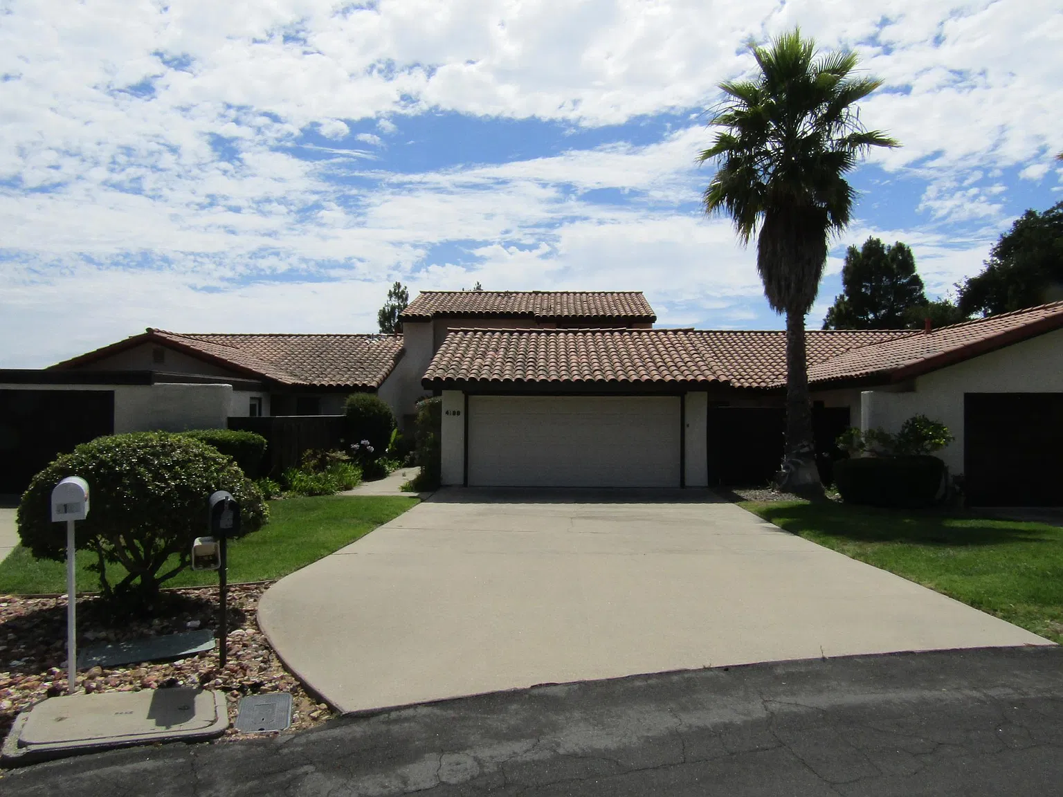 2 bed, 1650 sqft, $2,645 — Photo 2