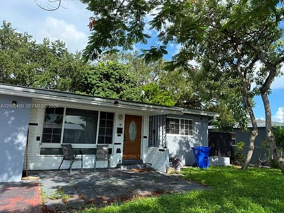4th image of 149 SW 67th Ter
