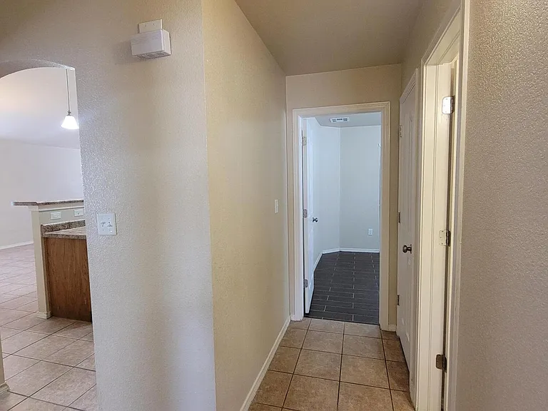 14211 Otter Point Dr — Photo 33